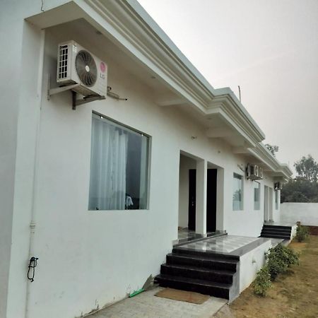 Cozy Dwellings Guest House Allāhābād Junction Exteriör bild