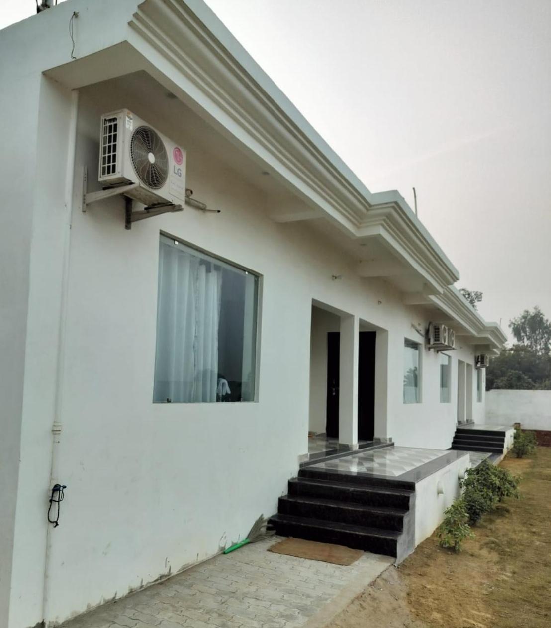 Cozy Dwellings Guest House Allāhābād Junction Exteriör bild